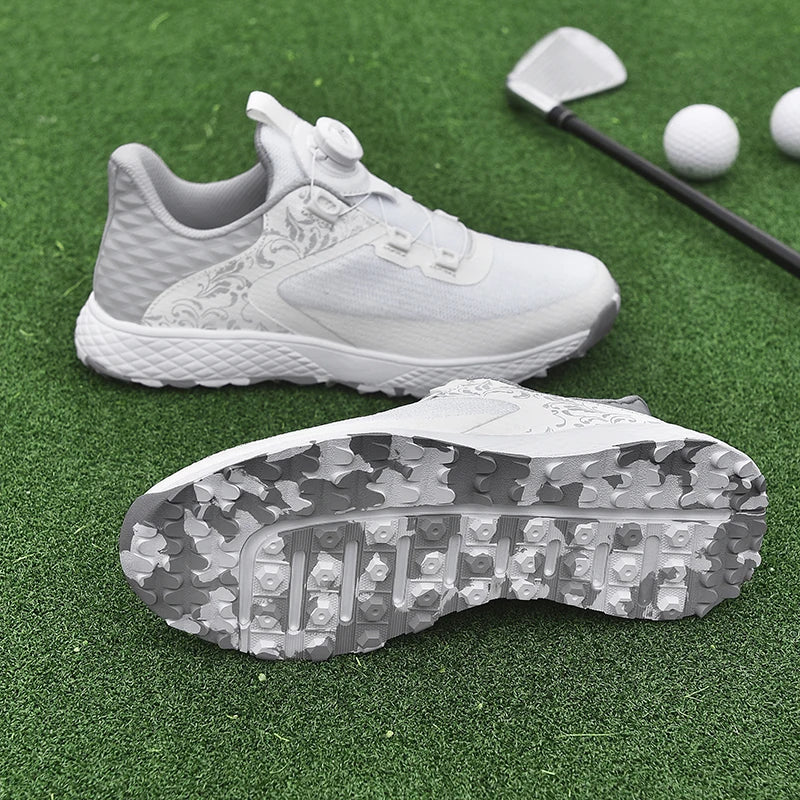 Professional women's golf shoes